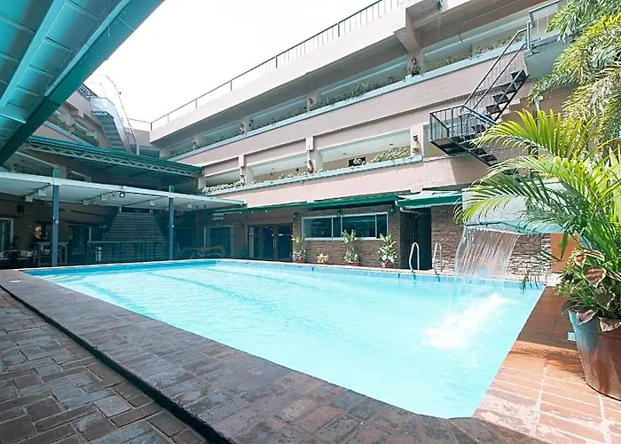 Arzo Hotel